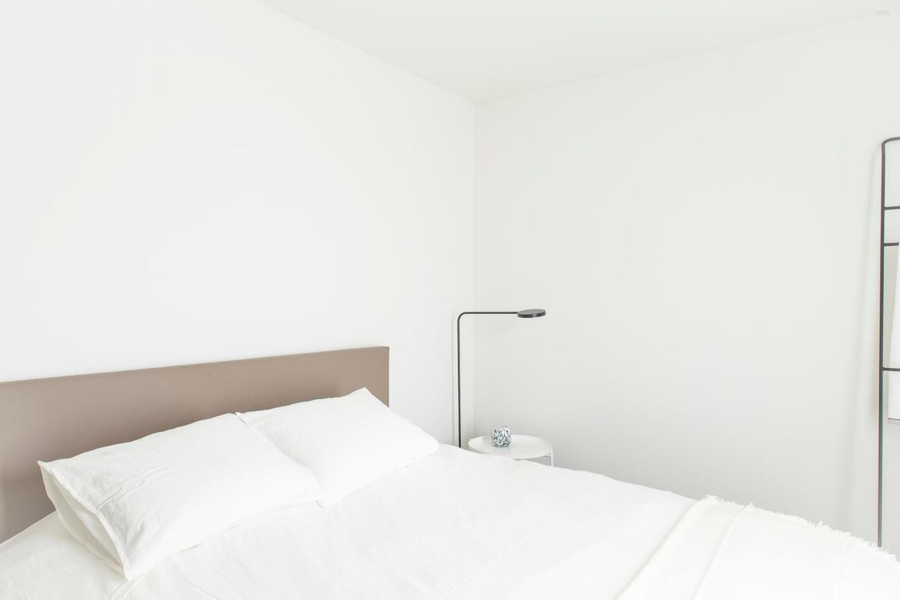 Trendy Apartments As Base To Discover Гент Экстерьер фото