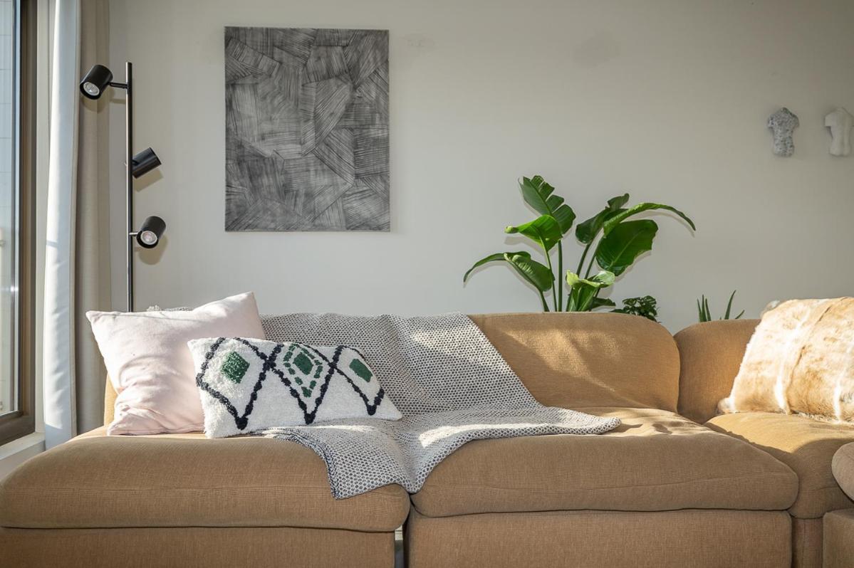 Trendy Apartments As Base To Discover Гент Экстерьер фото