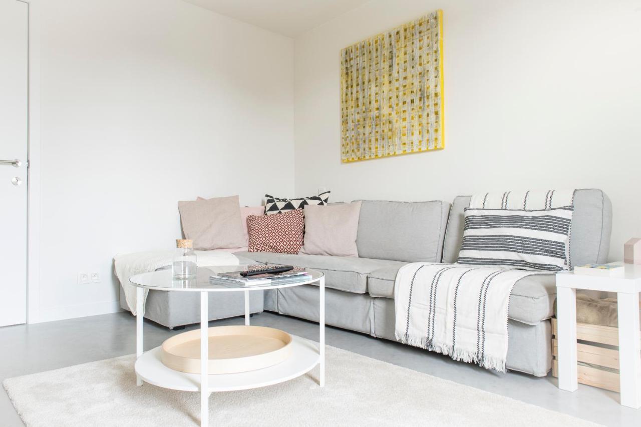 Trendy Apartments As Base To Discover Гент Экстерьер фото